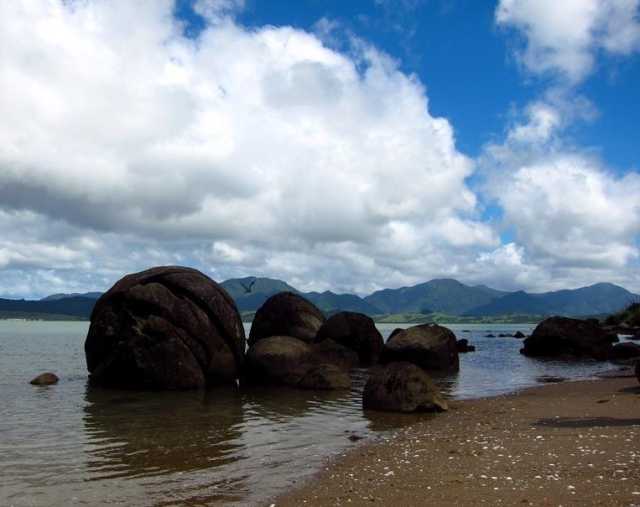 Koutu boulders