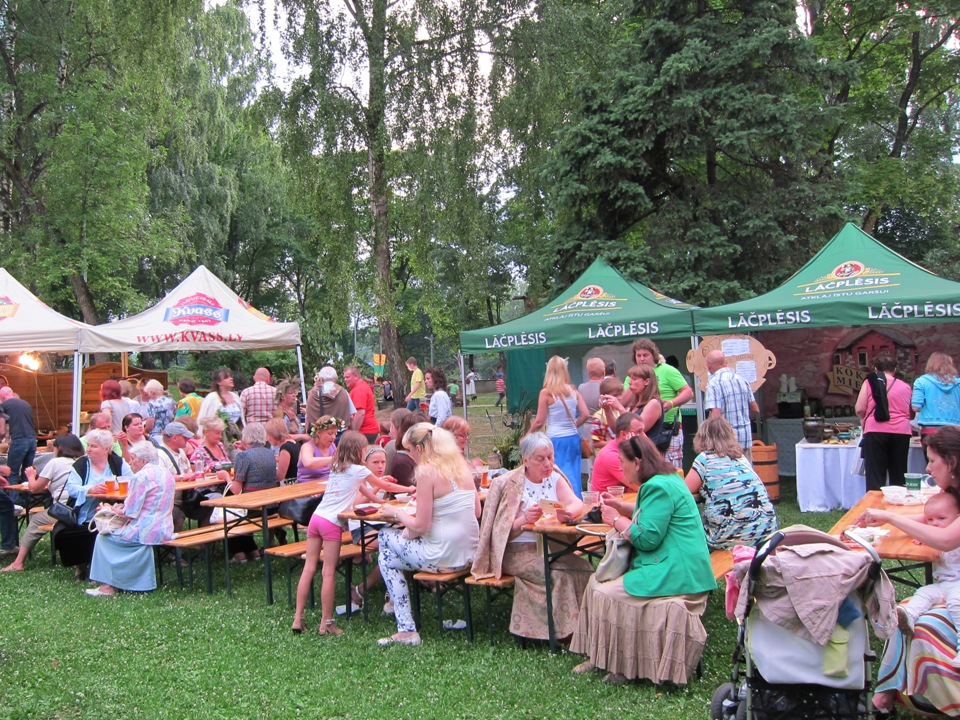 Food stalls at Dzeguzkalns