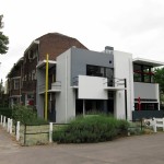 De Stijl: The Unusual Rietveld Schröder House in 60 Minutes