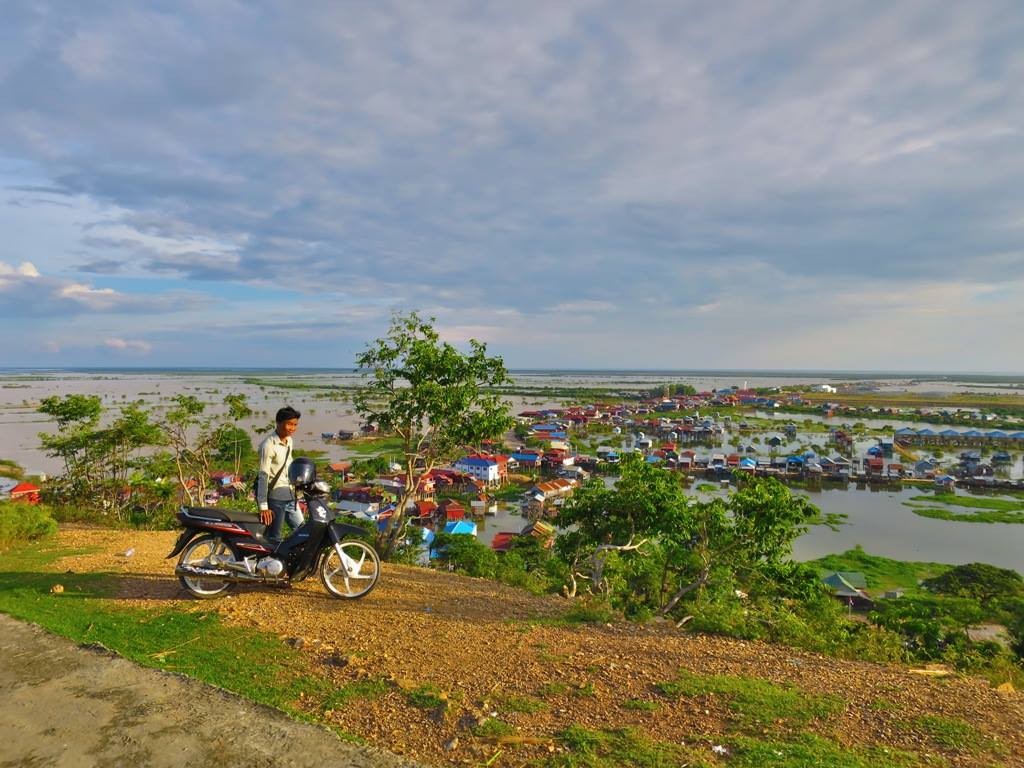 A Quiet Sunset Over Phnom Krom 1