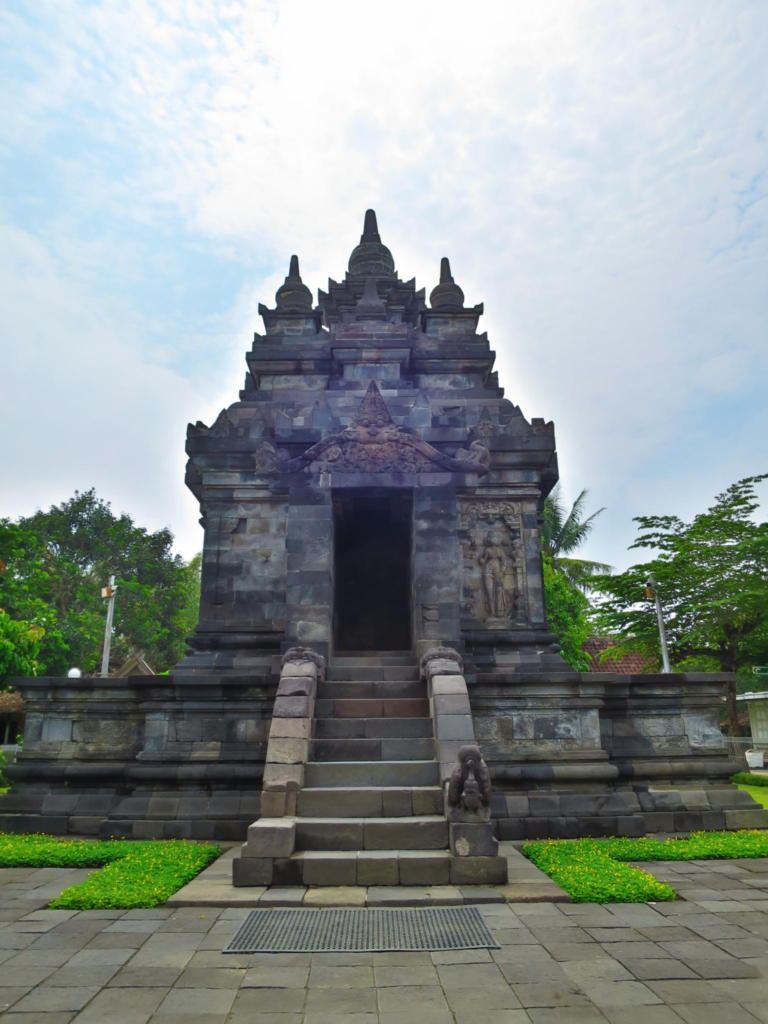 Mendut, Pawon and Tempeh: What's Around Borobudur