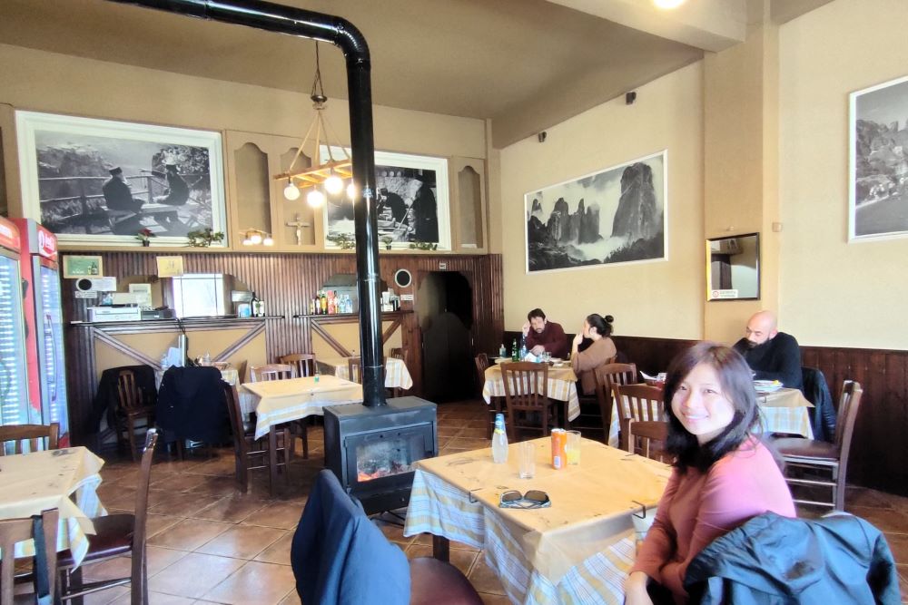 Interior of Ouzeri Pappas Greek Tavern in Meteora